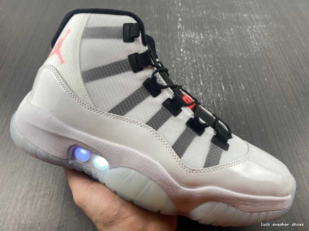 Rep LUCY DD3522-100 White 11 (CN Plug) Adapt Jordan Air 0720